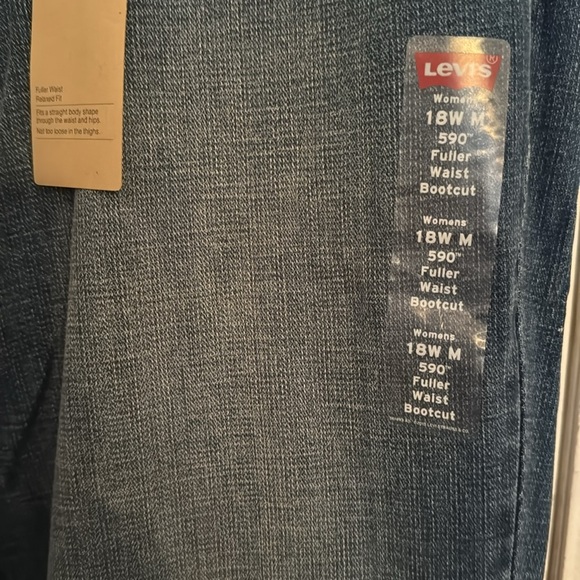 Levi’s fuller waist bootcut 18W NWT - Picture 4 of 10